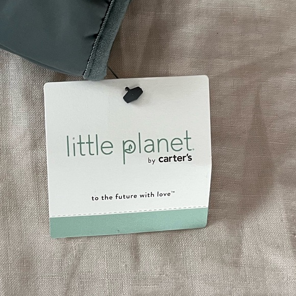 Little Planet snowsuit NWT - Picture 5 of 6